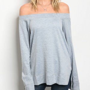 BRAND NEW w. TAGS Off The Shoulder Blue Top